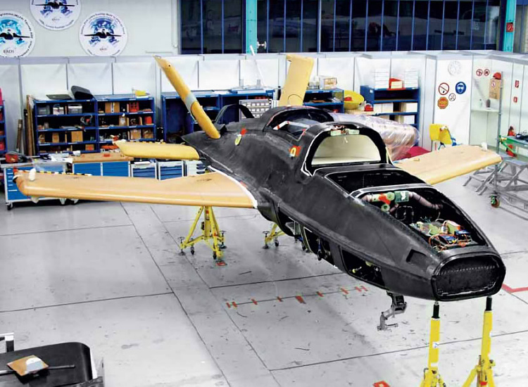 EADS Barracuda UCAV technology demonstrator prototype german umnanned combat air vehicle manufacturing construction