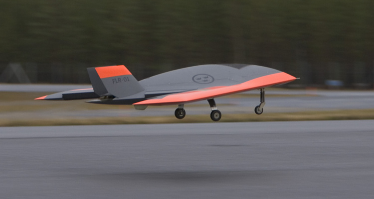 SAAB FILUR flying innovative low-observable unmanned research vehicle aircraft demonstrator UAV UCAV stealth bezpilotn lietadlo stealth flight testing