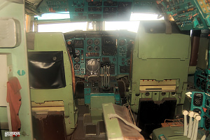 Tupolev Tu-144 cockpit pilot copilot supersonic passanger aeroplane photo