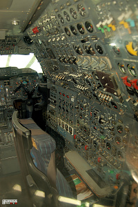 Concorde cockpit technical operator supersonic passanger aeroplane photo