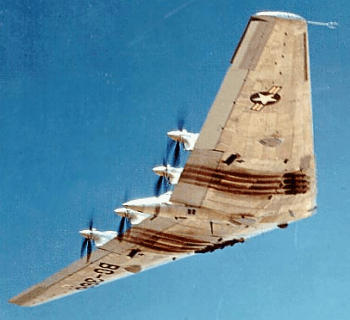 Northrop XB-35 flyingwing in flight bomber aircraft USAAF