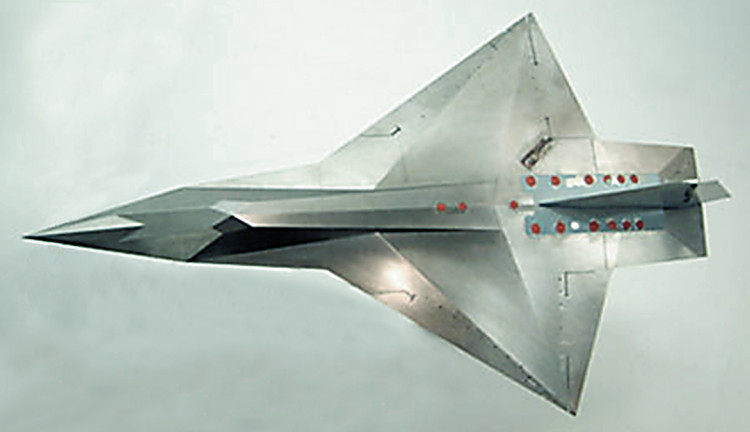 DASA FTTU Fliegender Technologie  Trager Unbemannet windtunnel german stealth fighter model EADS